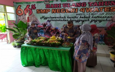 Di Tengah Pandemi Corona, SMPN 4 Wates Memperingati HUT ke-66 Secara Bersahaja